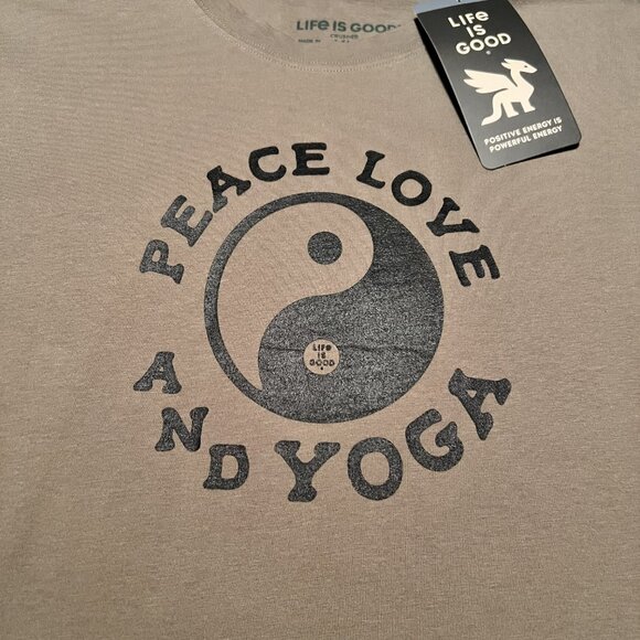 NWT Life Is Good Peace Love & Yoga Crusher Tee – Women’s Crop – Green - Picture 2 of 3